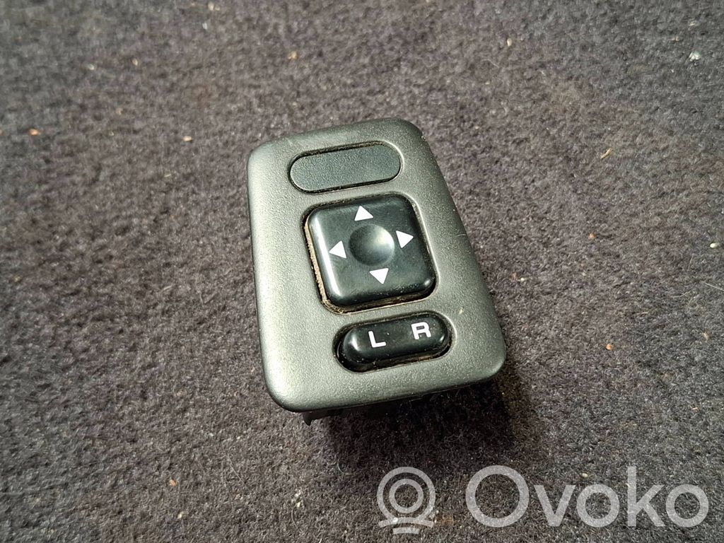 Wing mirror switch   PPTD20
