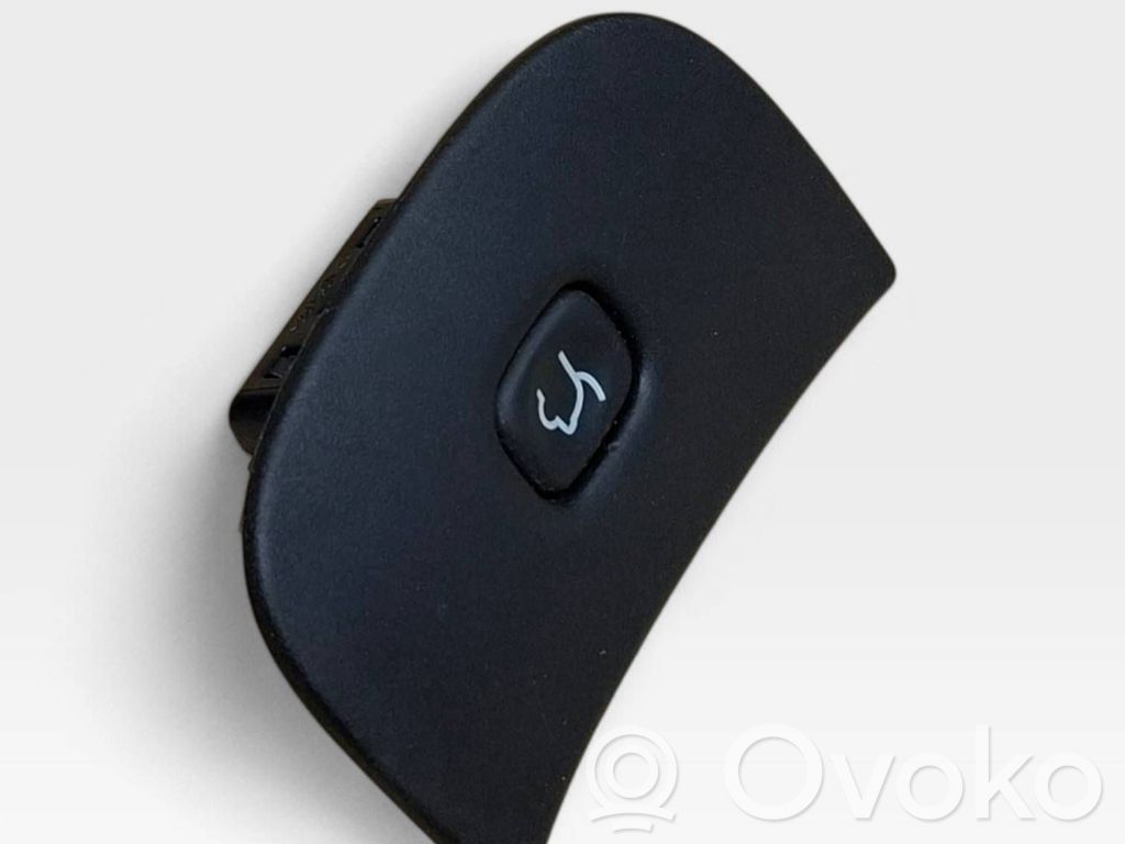 Jeep Cherokee KL Tailgate opening switch 