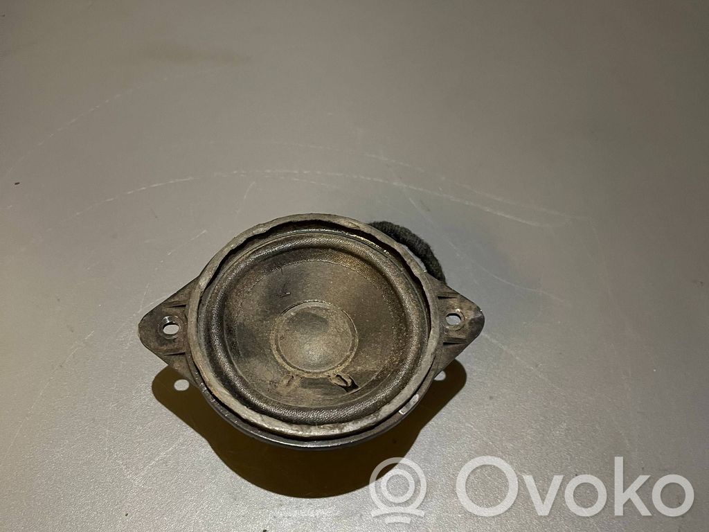 Audi A6 S6 C6 4F Panel speaker 