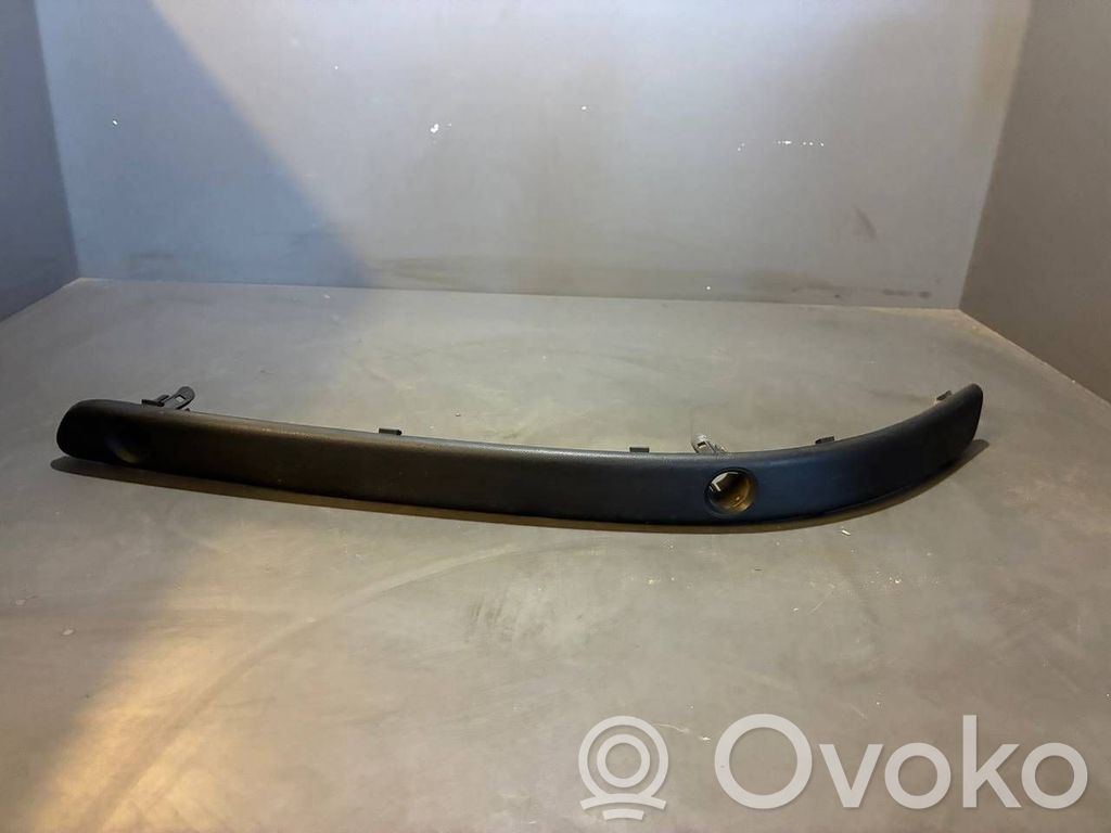 Front bumper splitter molding   51112494193