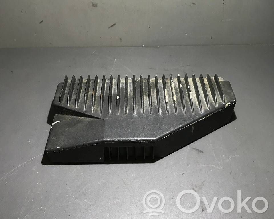 Volvo S60 Garso stiprintuvas 