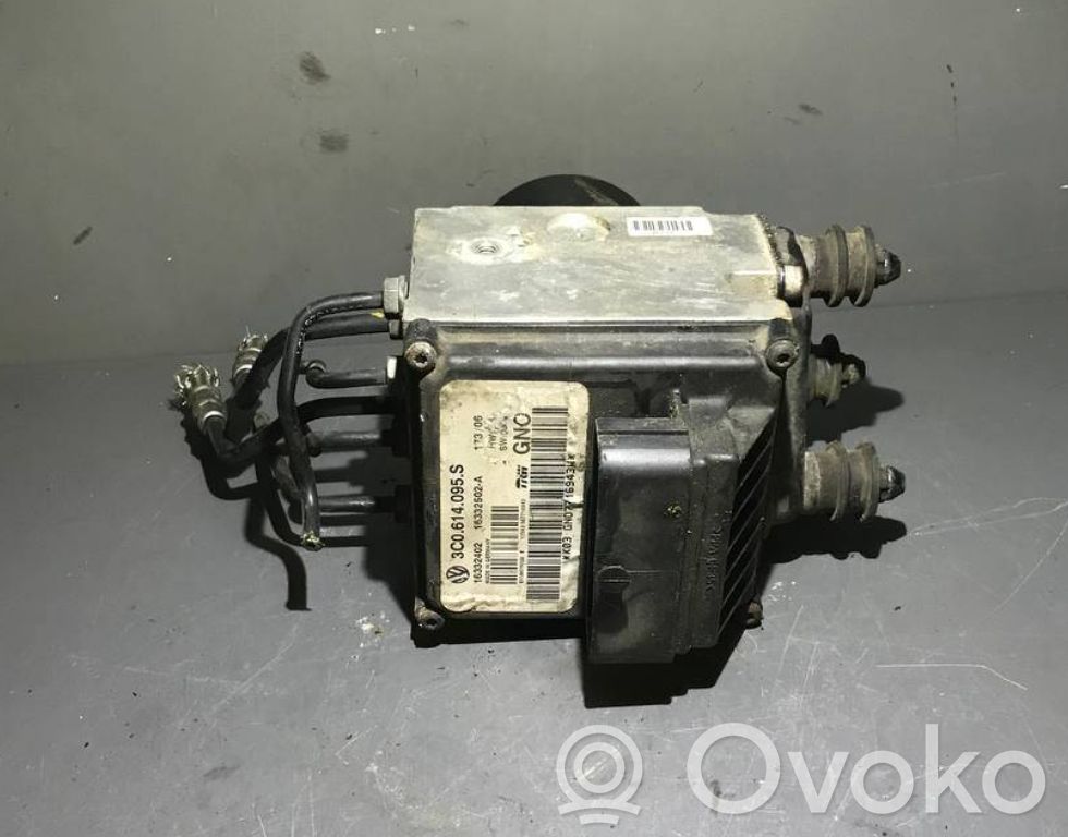 Volkswagen PASSAT B6 ABS Pump 