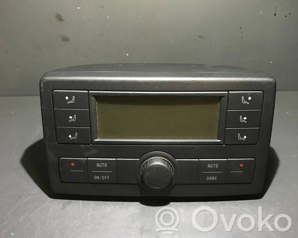Volkswagen Phaeton Climate control unit 