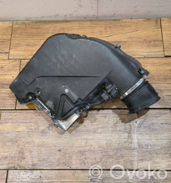 Air filter box   7577467,7601899,7577464