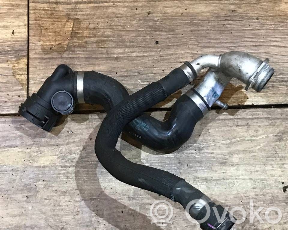 Engine coolant pipe/hose   7576355
