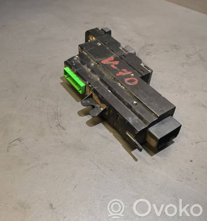Volvo V70 Electric window control switch 