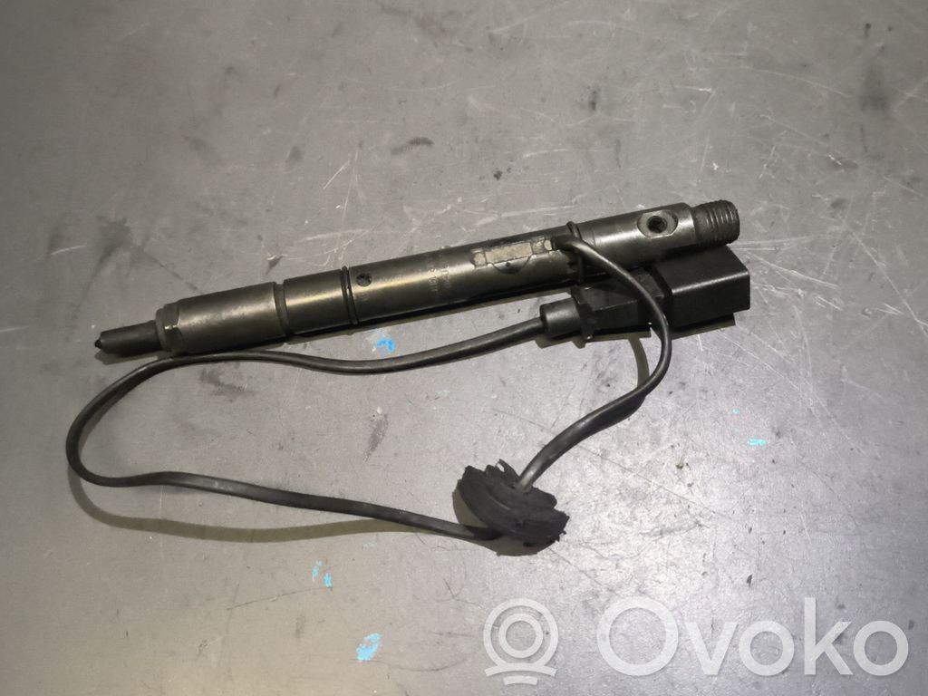 Audi A6 S6 C5 4B Inyector de combustible 