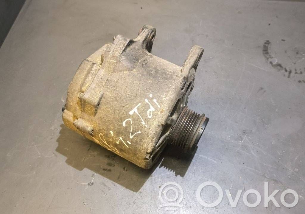Audi A8 S8 D3 4E Generatorius 