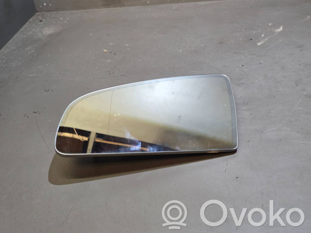 Audi A4 S4 B7 8E 8H Wkład lusterka drzwi przednich 