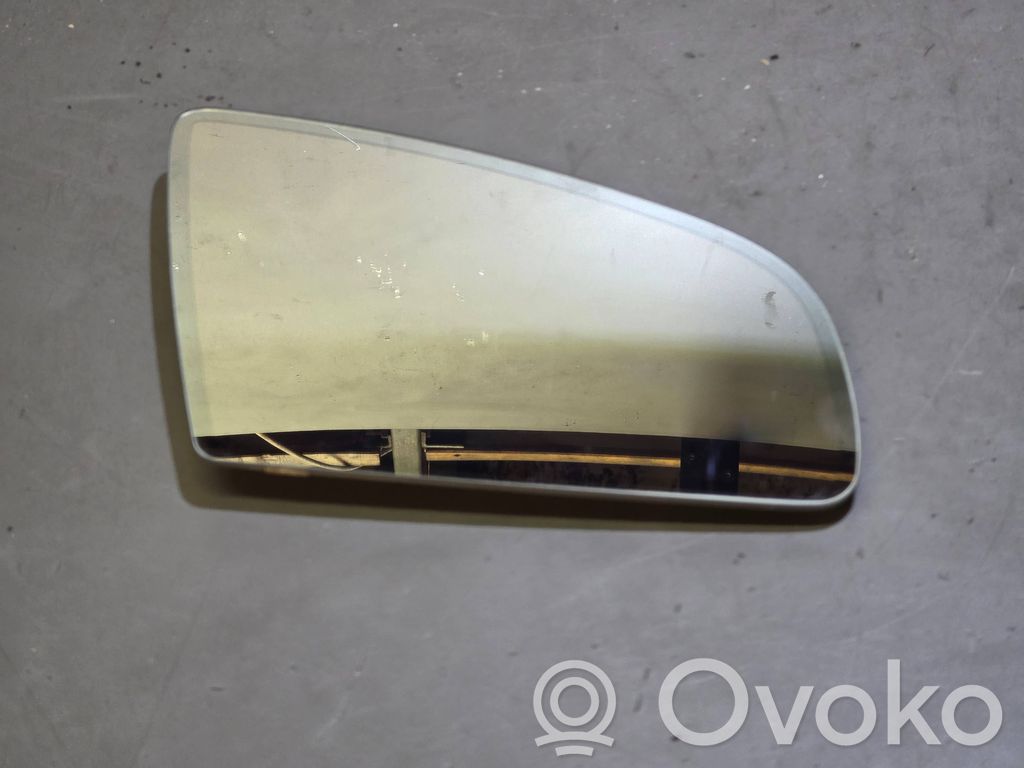 Audi A4 S4 B7 8E 8H Wkład lusterka drzwi przednich 