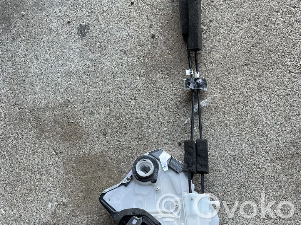 Honda CR-V Coupe door lock (next to the handle) 