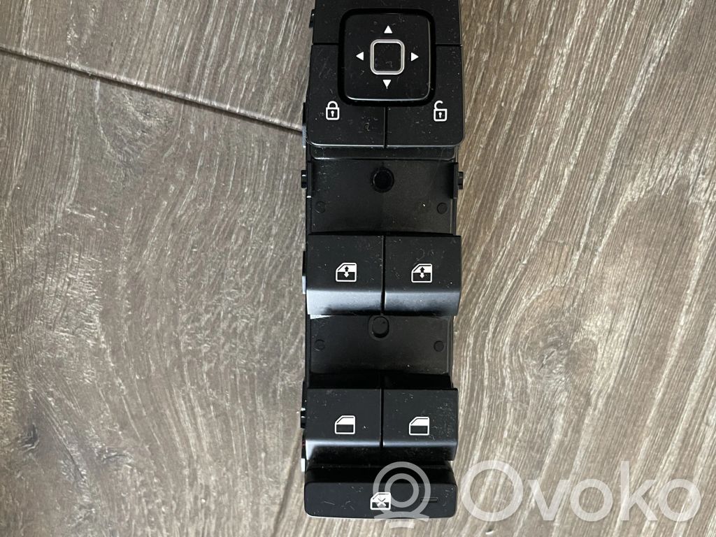 Electric window control switch   95371CV870