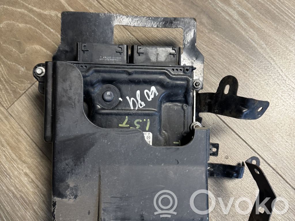 Ford Escape III Engine control unit/module 