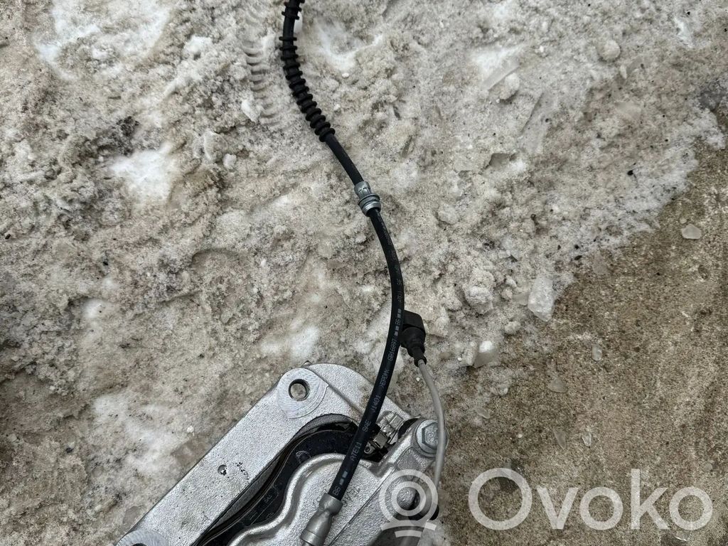 Передний суппорт   1EA615106AC