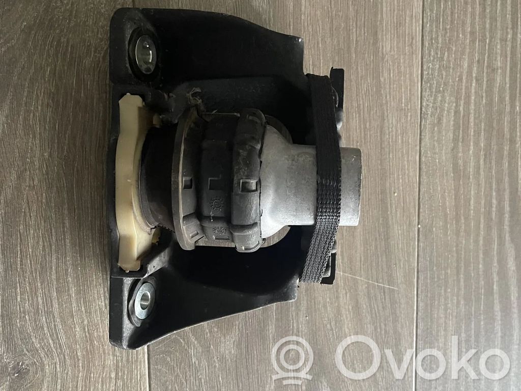 Volvo S90, V90 Suport tampon motor 