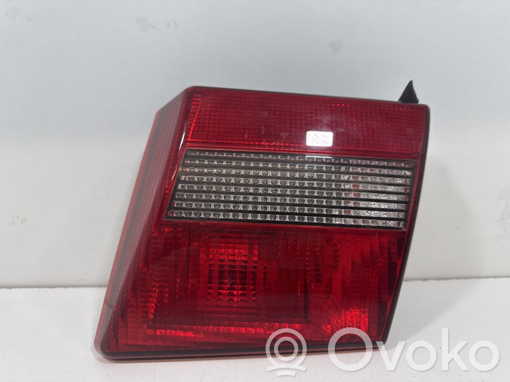 Lancia Dedra Takaluukun takavalot 