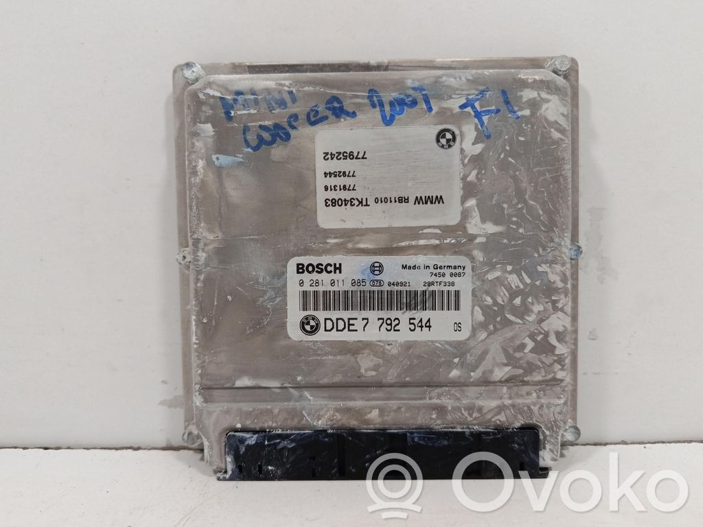 Mini One - Cooper R50 - 53 Engine control unit/module 