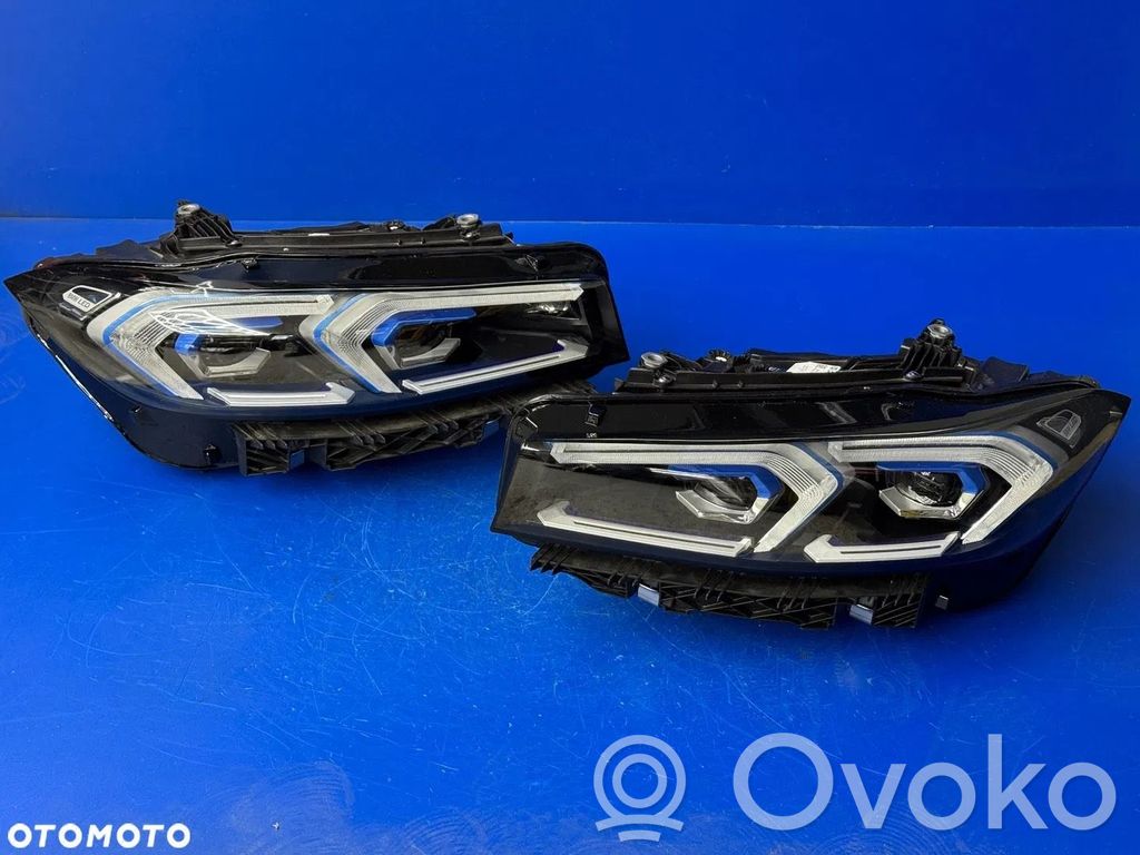 BMW 3 G20 G21 Set faruri 