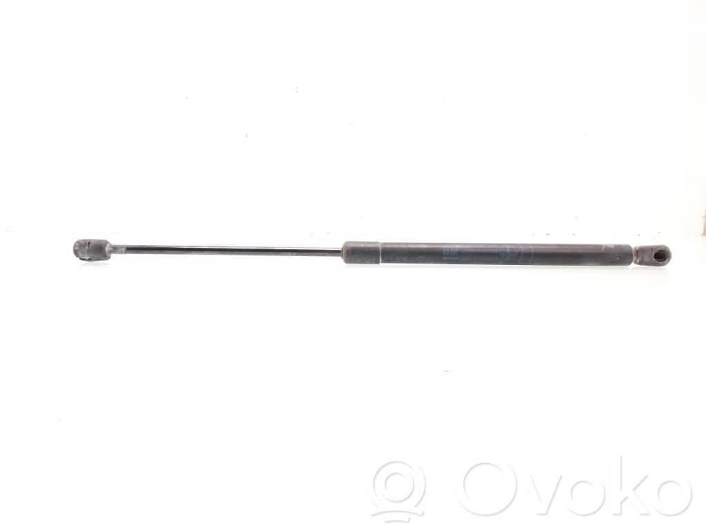 Opel Corsa C Tailgate/trunk strut/damper 