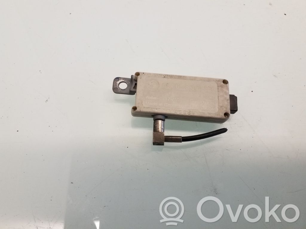 BMW 5 E39 Antenos stiprintuvas 
