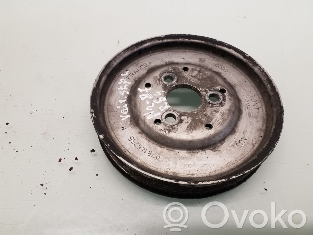 Audi A4 S4 B5 8D Ohjaustehostimen pumpun hihnapyörä 