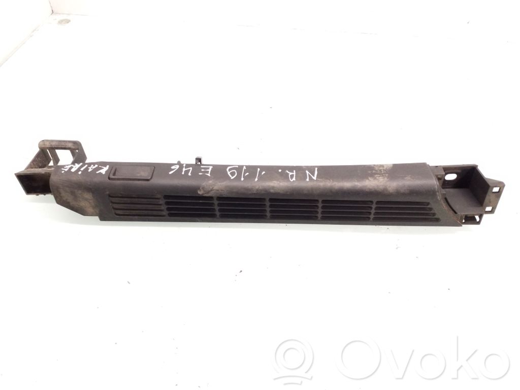 Other trunk/boot trim element   8239432