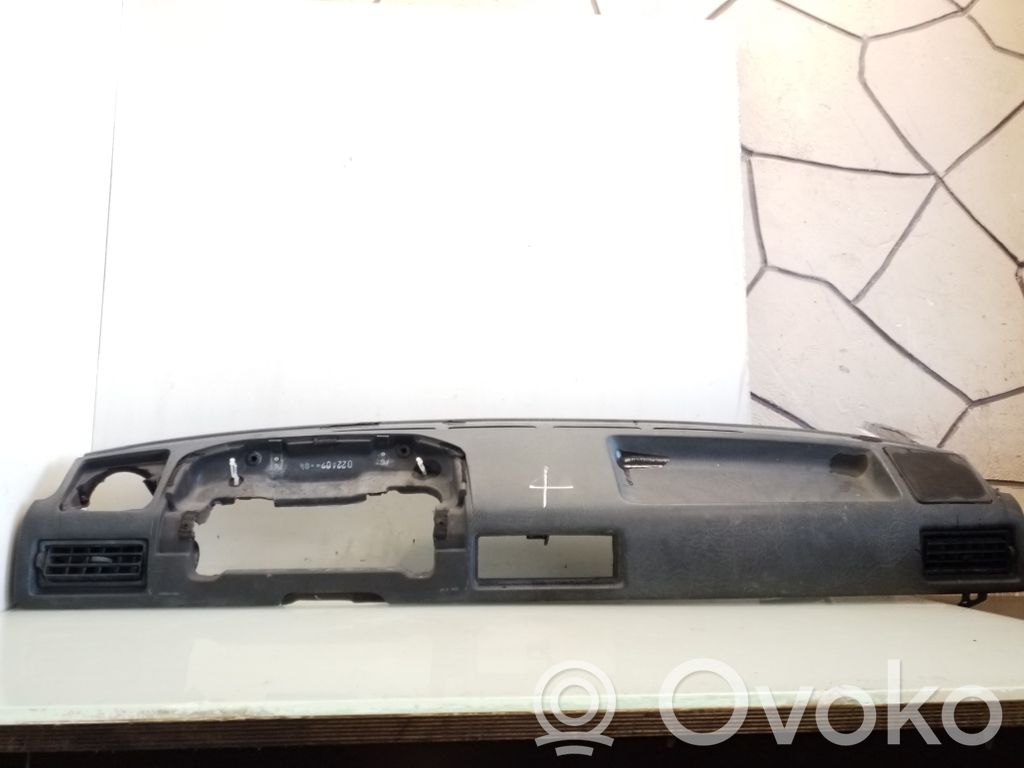 Audi 80 90 B2 Dashboard 