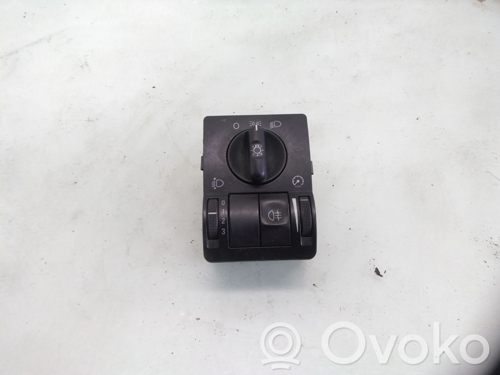 Opel Corsa C Light switch 