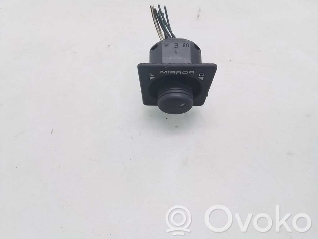 Wing mirror switch   16099