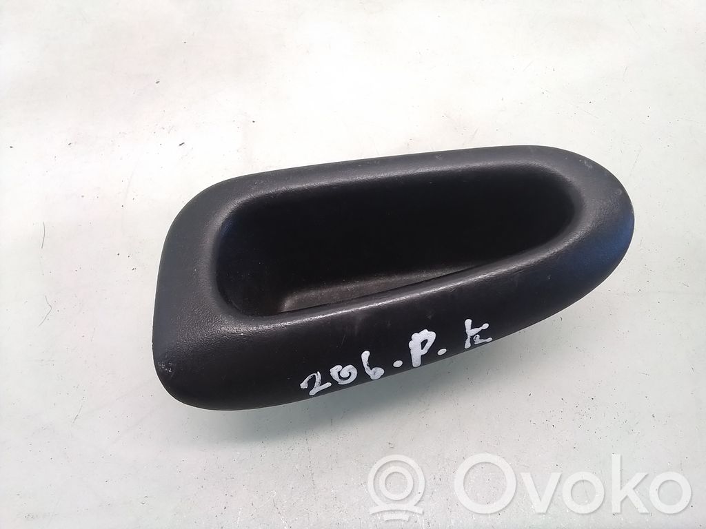 Peugeot 206 CC Moldura del asa interna de la puerta delantera 