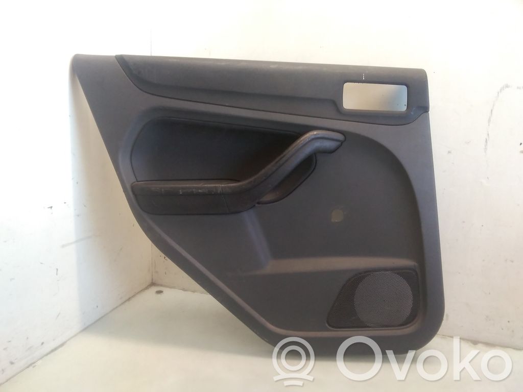 Ford Focus Apšuvums aizmugurējām durvīm 
