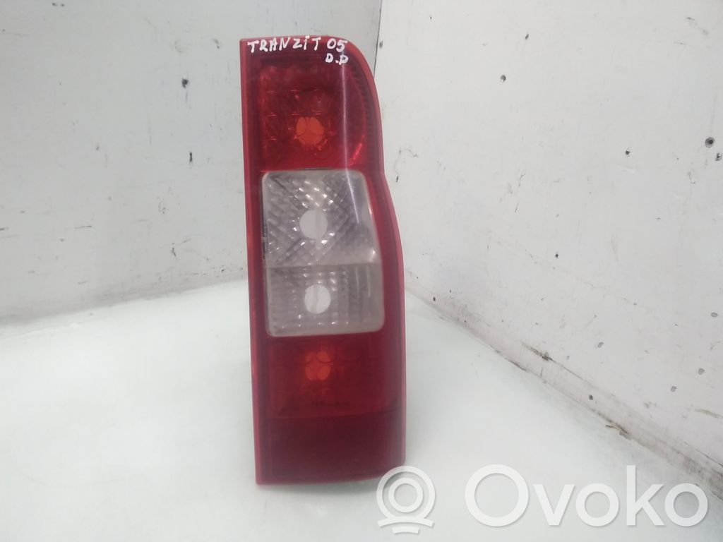 Rear/tail lights