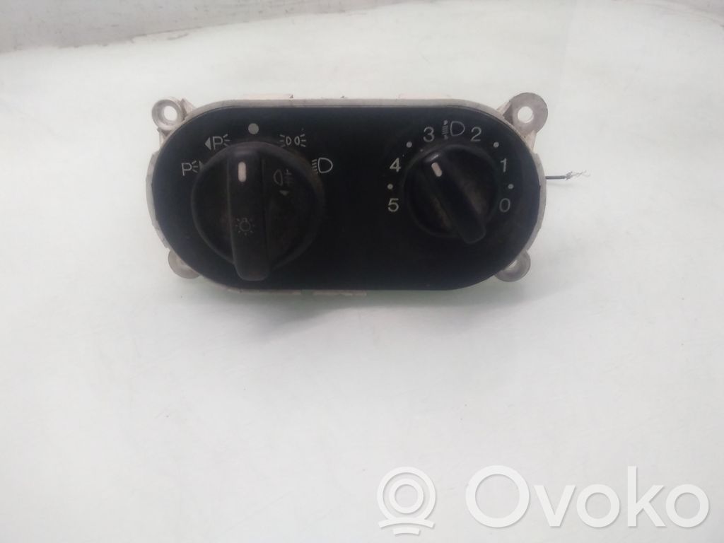 Interruptor de luz   95BB13K196AA