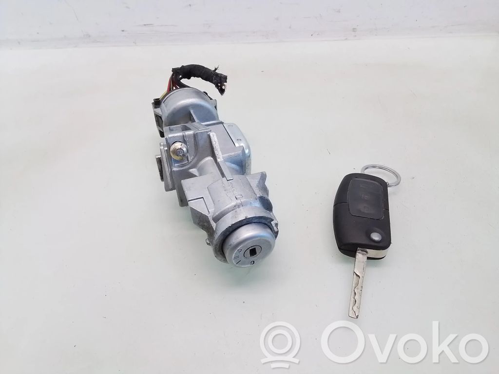 Ford Focus C-MAX Užvedimo spynelė 