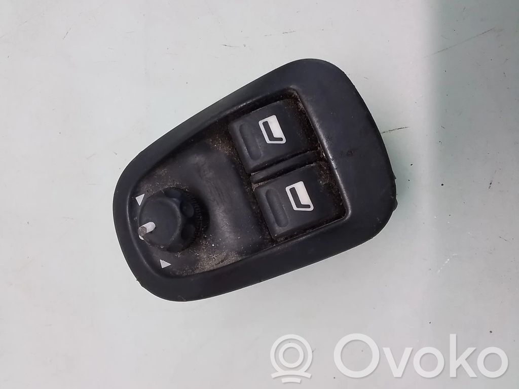 Peugeot 206 Electric window control switch 