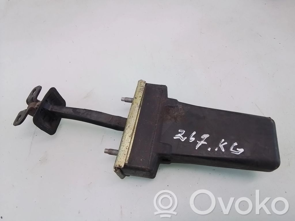 Saab 9-3 Ver2 Takaoven pidätin 