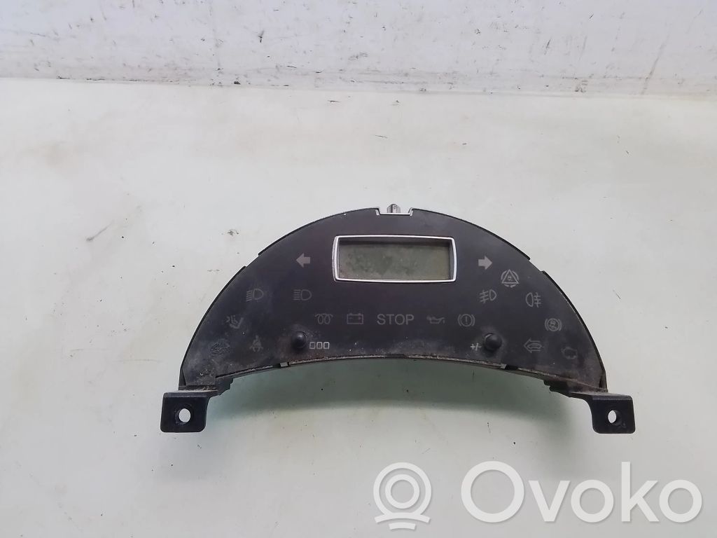 Peugeot 807 Screen/display/small screen 