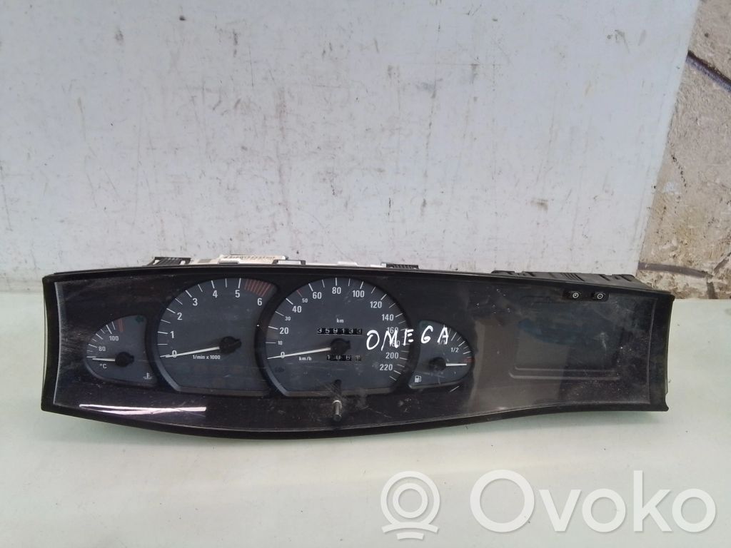 Speedometer (instrument cluster)