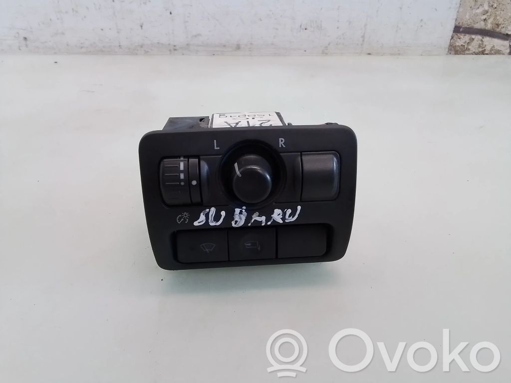 Subaru Outback Wing mirror switch 