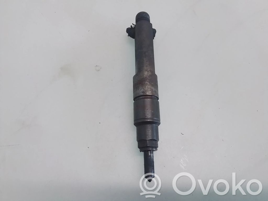 Volkswagen Golf IV Inyector de combustible 