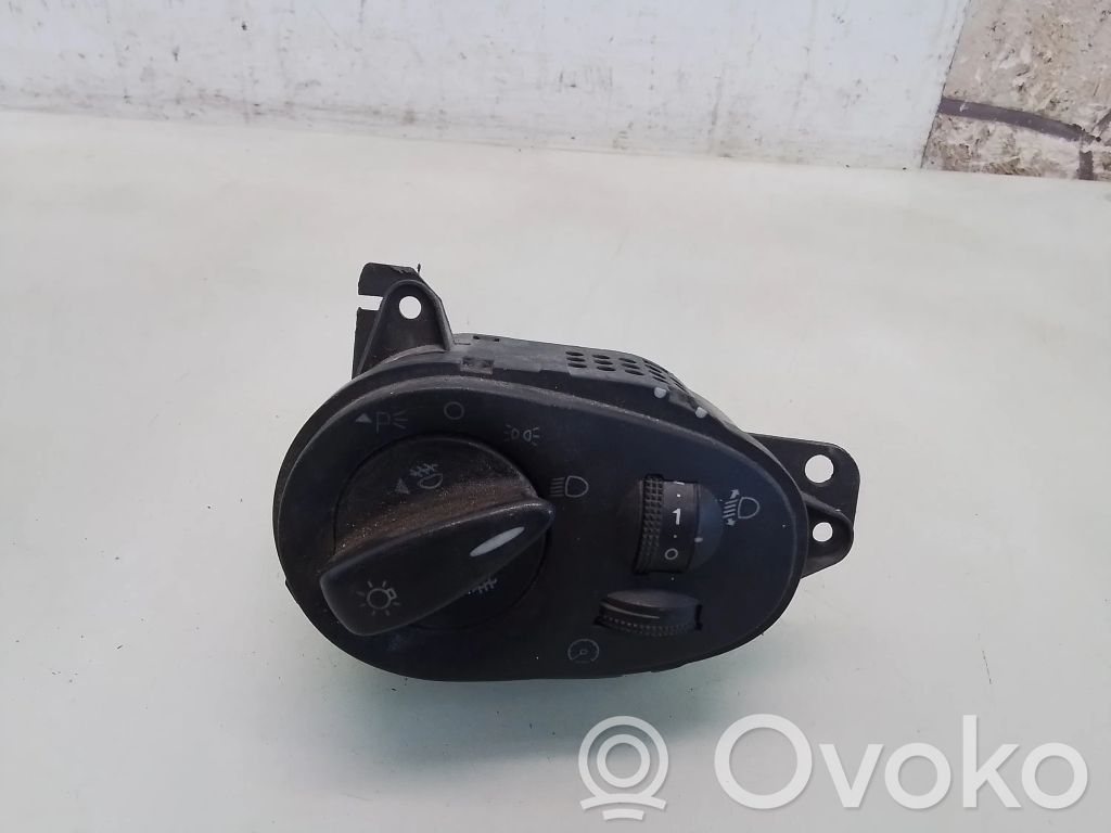 Ford Focus Light switch 