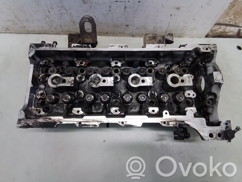Engine head   A6640100720