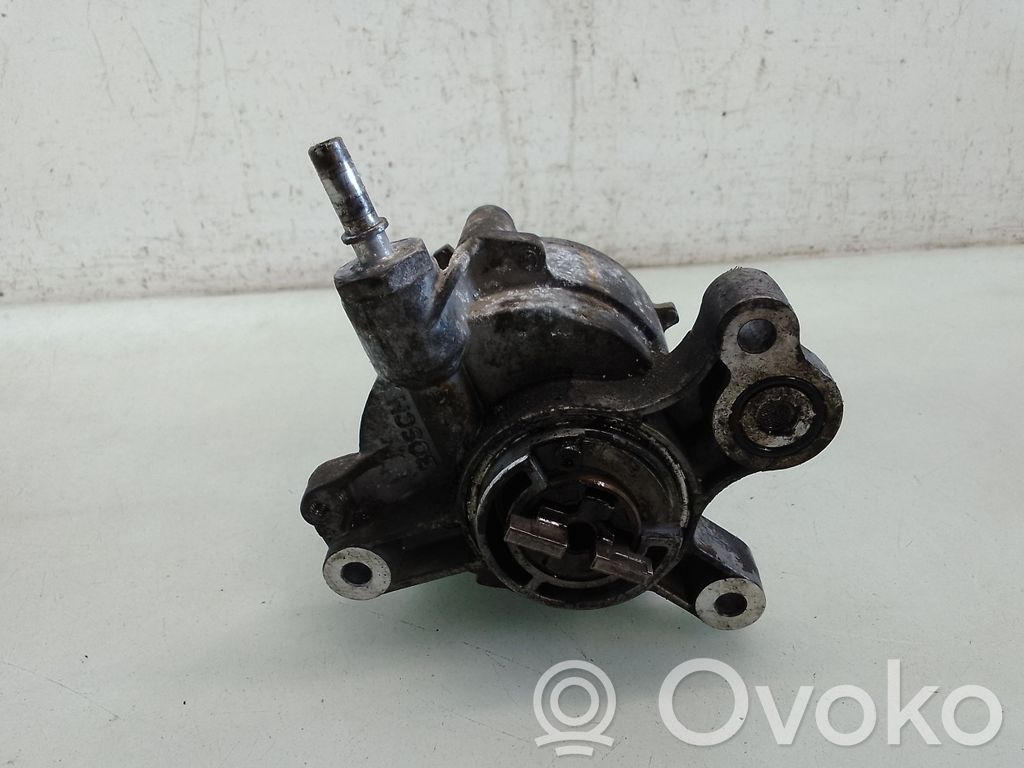 Volvo S40 Vacuum pump 