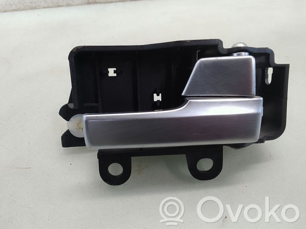 Rear door interior handle