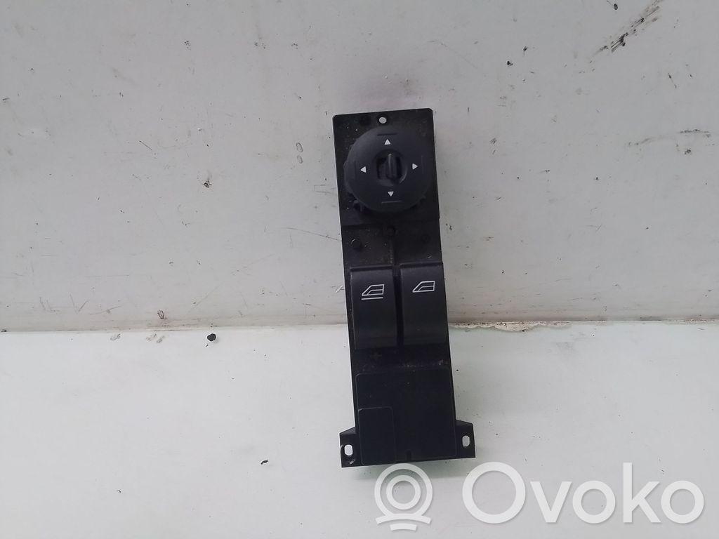 Ford Focus Electric window control switch 