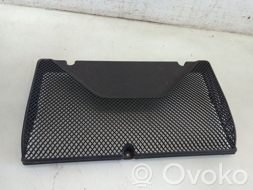 Audi A8 S8 D2 4D Muu moottoritilan osa 