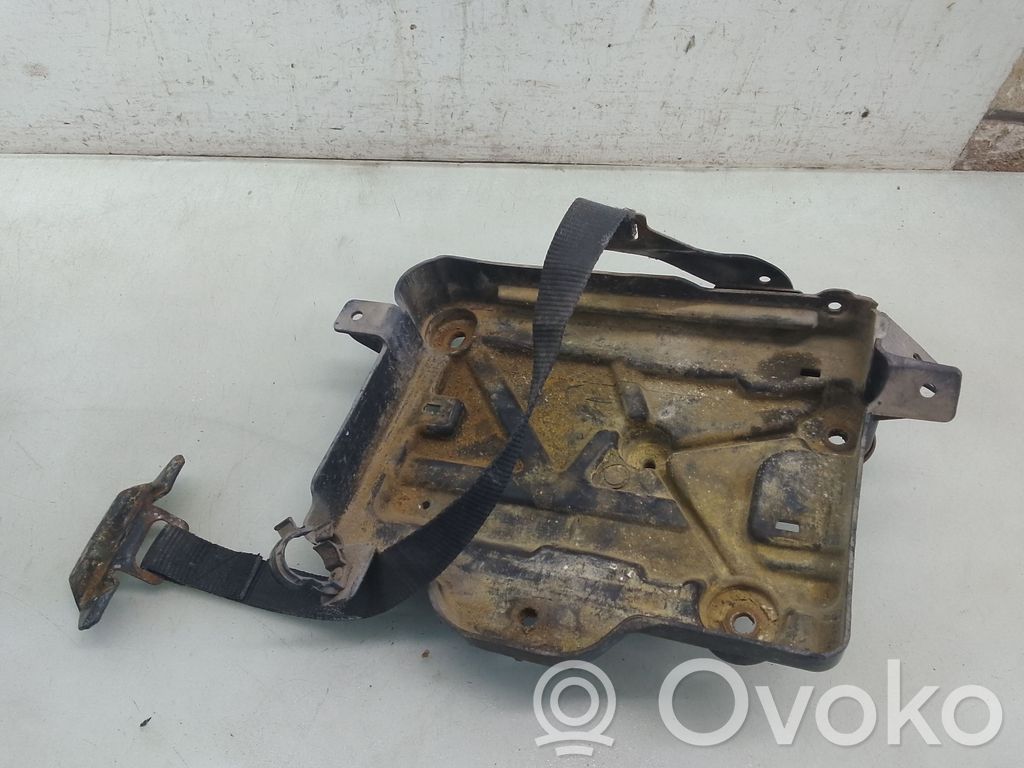 Citroen Nemo Akumulatora nostiprināšanas pamatne 