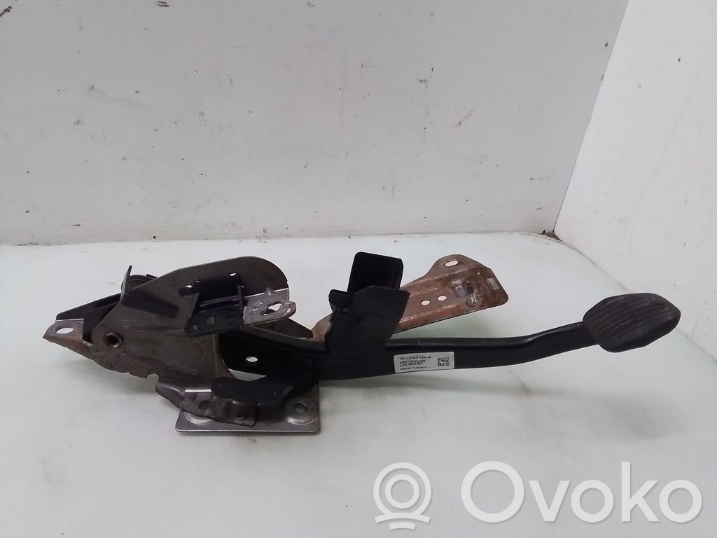 Ford Focus Brake pedal 