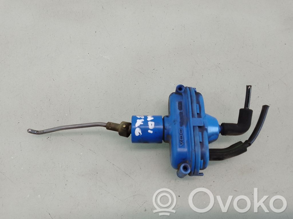 Audi 80 90 S2 B4 Central locking motor 