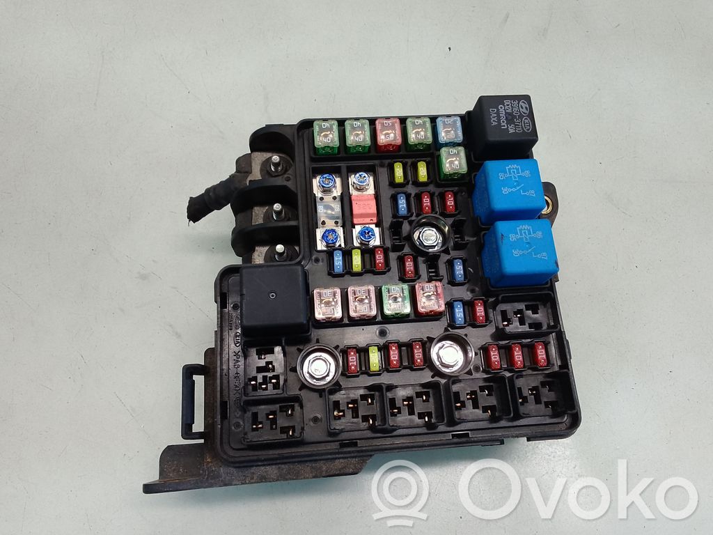 KIA Ceed Fuse module 